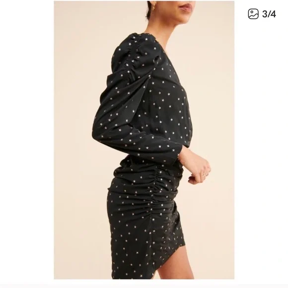 Elegant Black Star-Patterned Dress - Picture 3 of 4